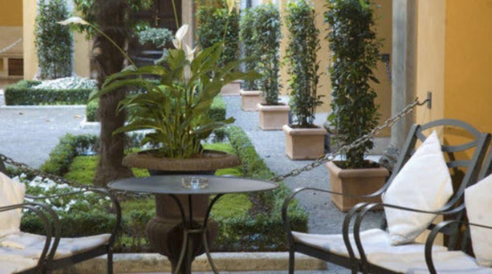 Hotel Palazzo Cardinal Cesi Rom Exterior foto